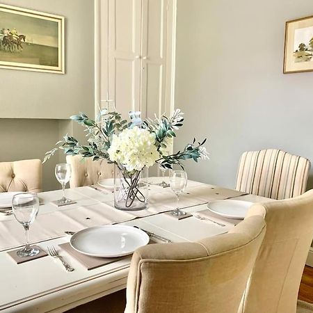 Lovely 3 Bed House In The Heart Of Челтенхам Экстерьер фото